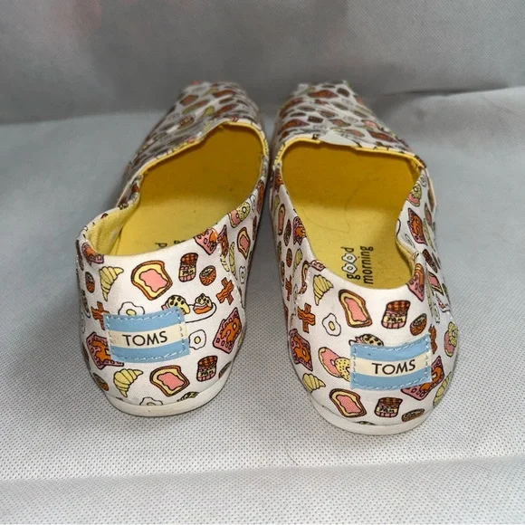 TOMS good morning breakfast pattern shoes size 8 - Picture 4 of 5